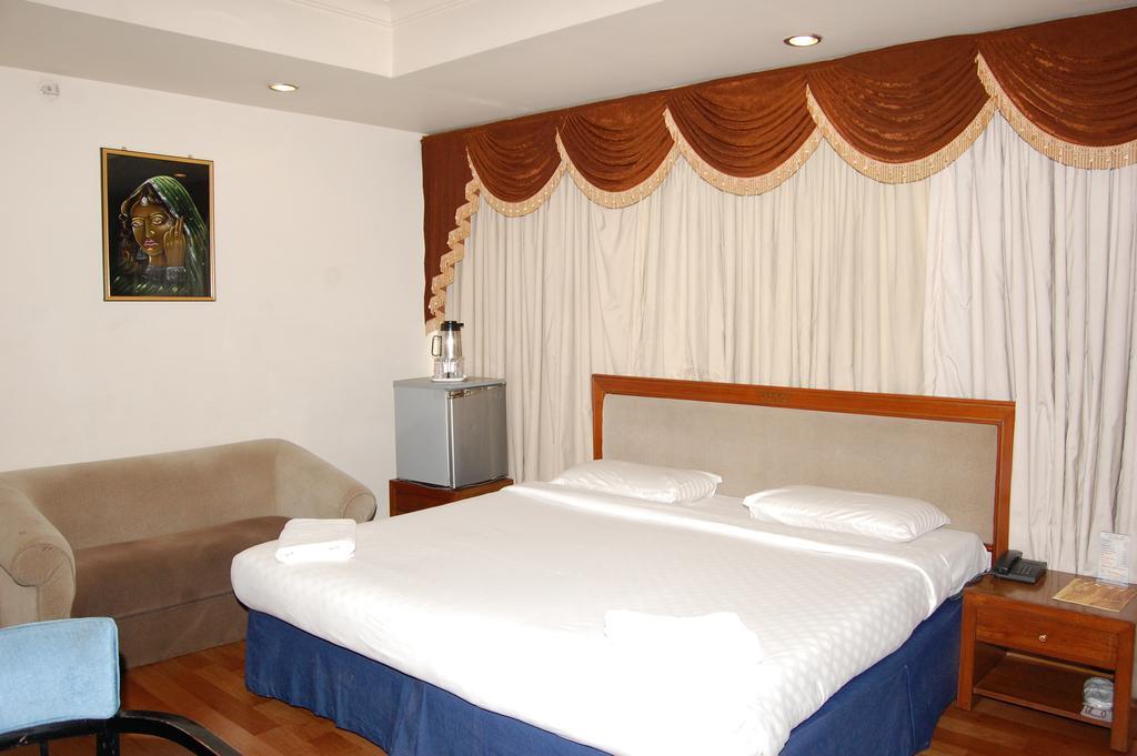Hotel Sitara Residency Haidarábád Szoba fotó